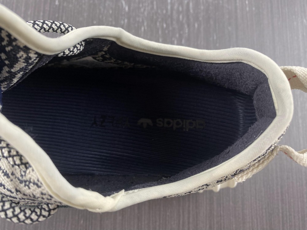 adidas Yeezy Boost 350Turtledove (2022)