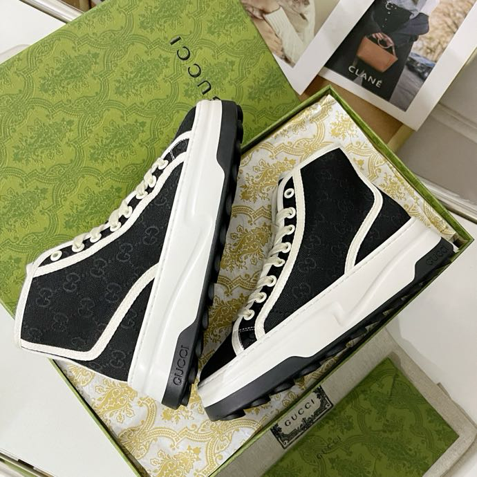 GUCCI Women's GG high top sneaker Black