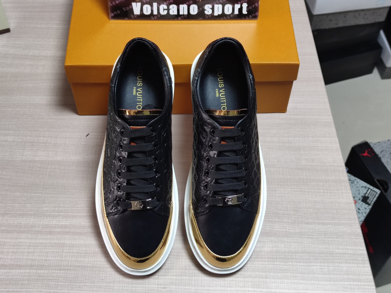 Louis Vuitton mens shoes