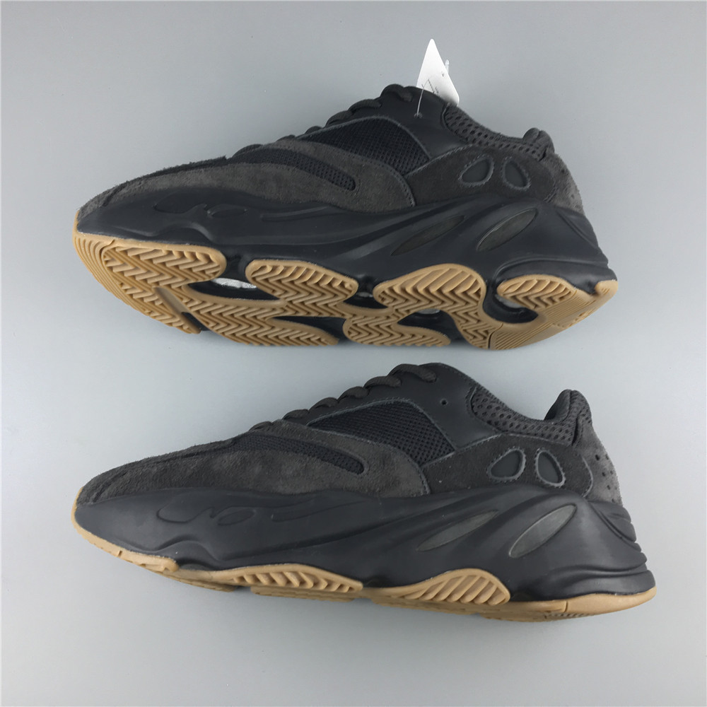 adidas Yeezy Boost 700Utility Black