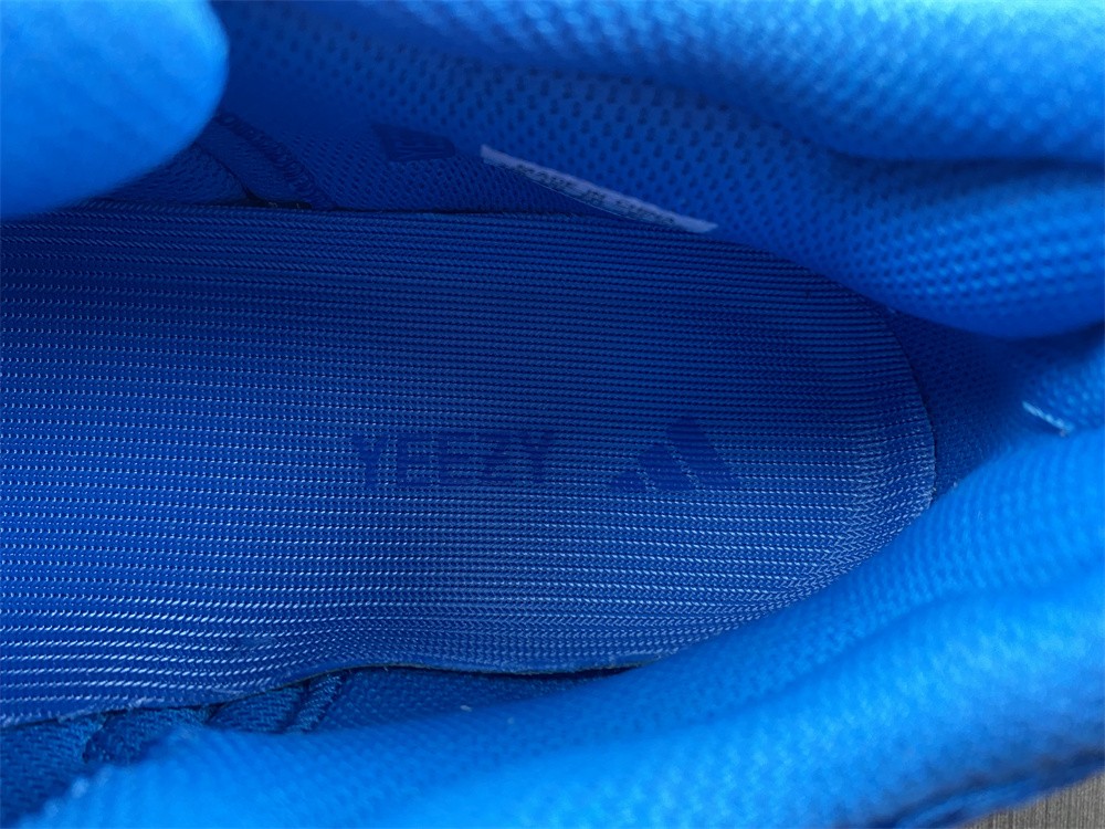 adidas Yeezy Boost 700 Hi-Res Blue