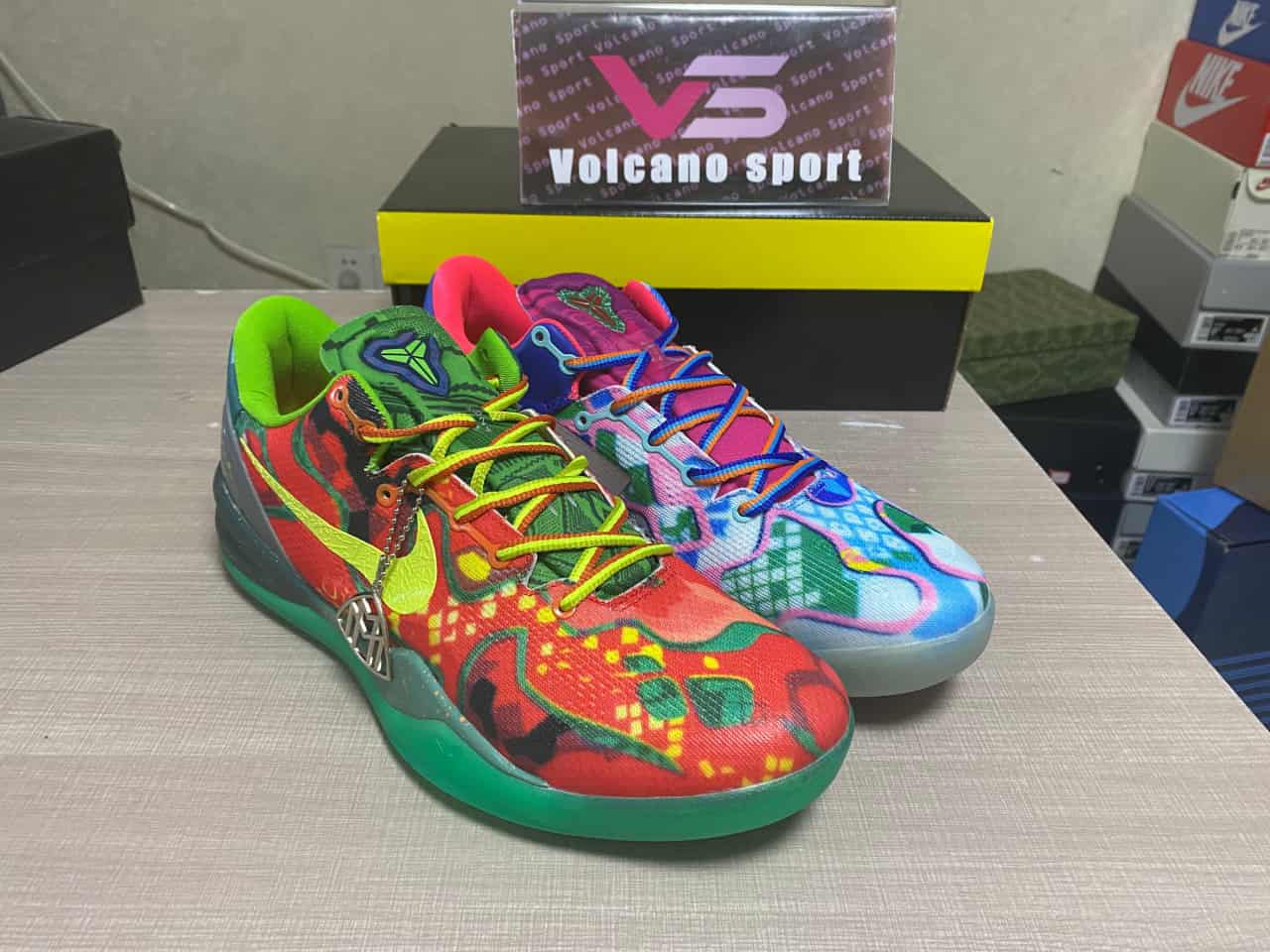 Nike Kobe 8 What the Kobe 635438-800