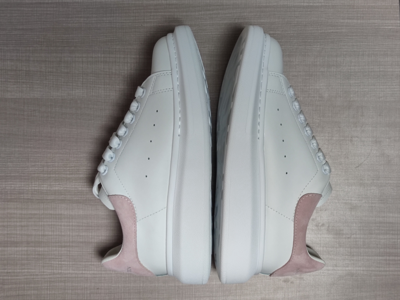 Alexander McQueen Oversized Patchouli 553770WHGP79182