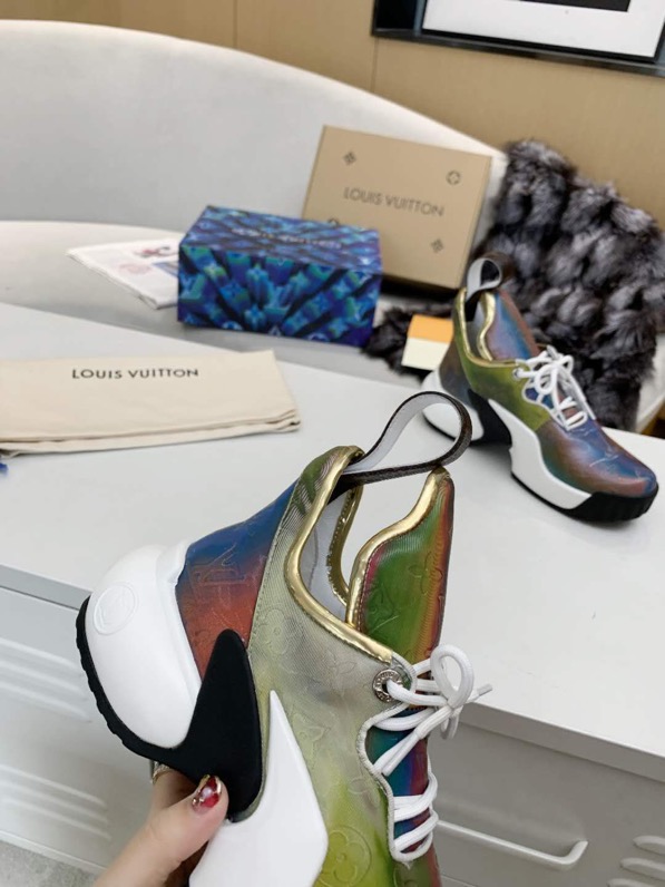 Louis Vuitton Archlight