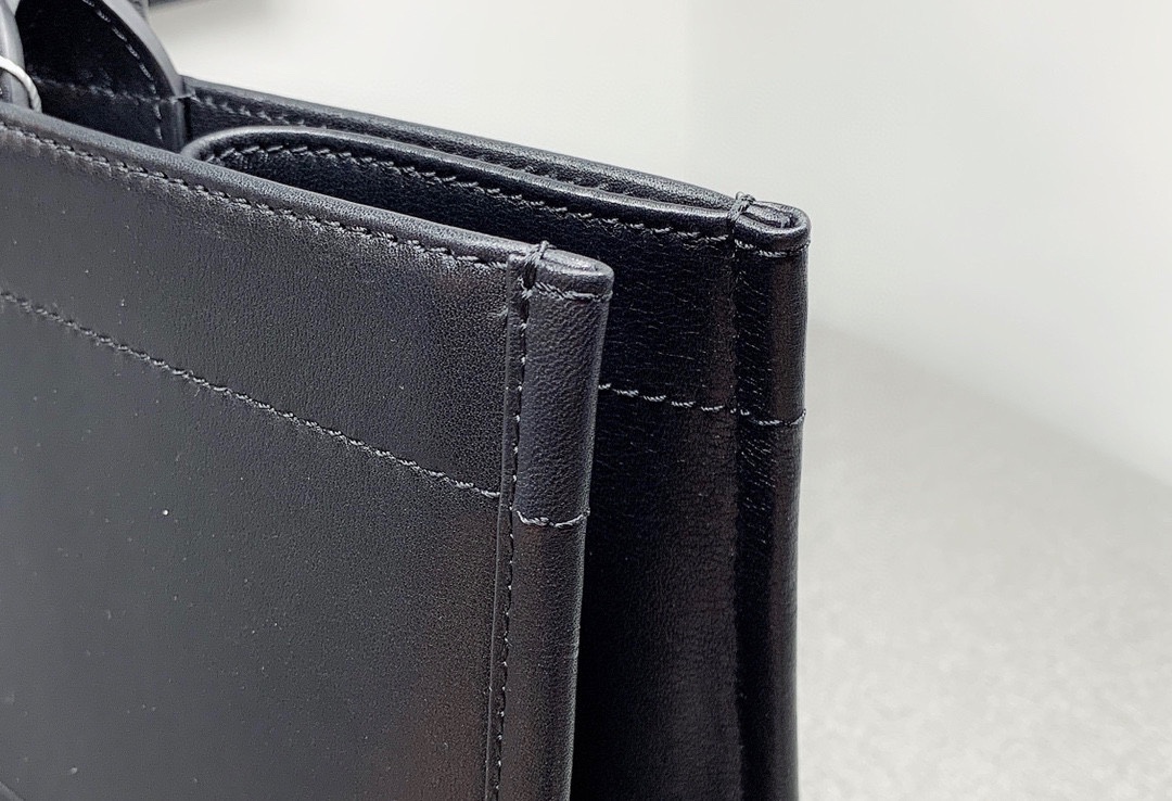 Dior Book Tote M1286 (8)