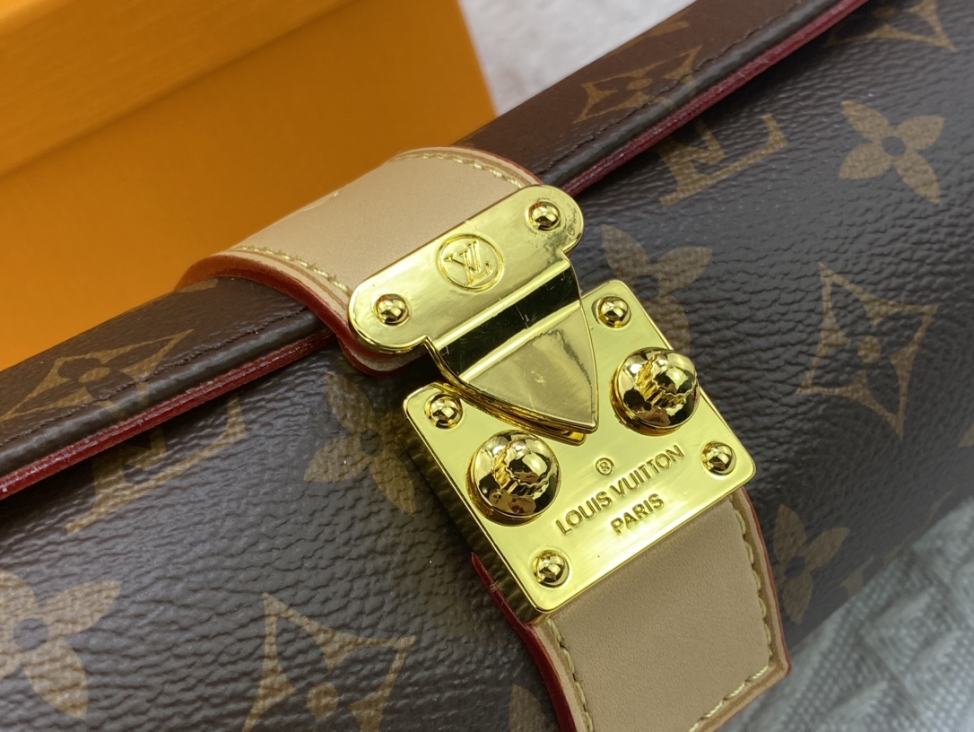 Louis Vuitton M47530 (3) 20 x 8 x 8 cm