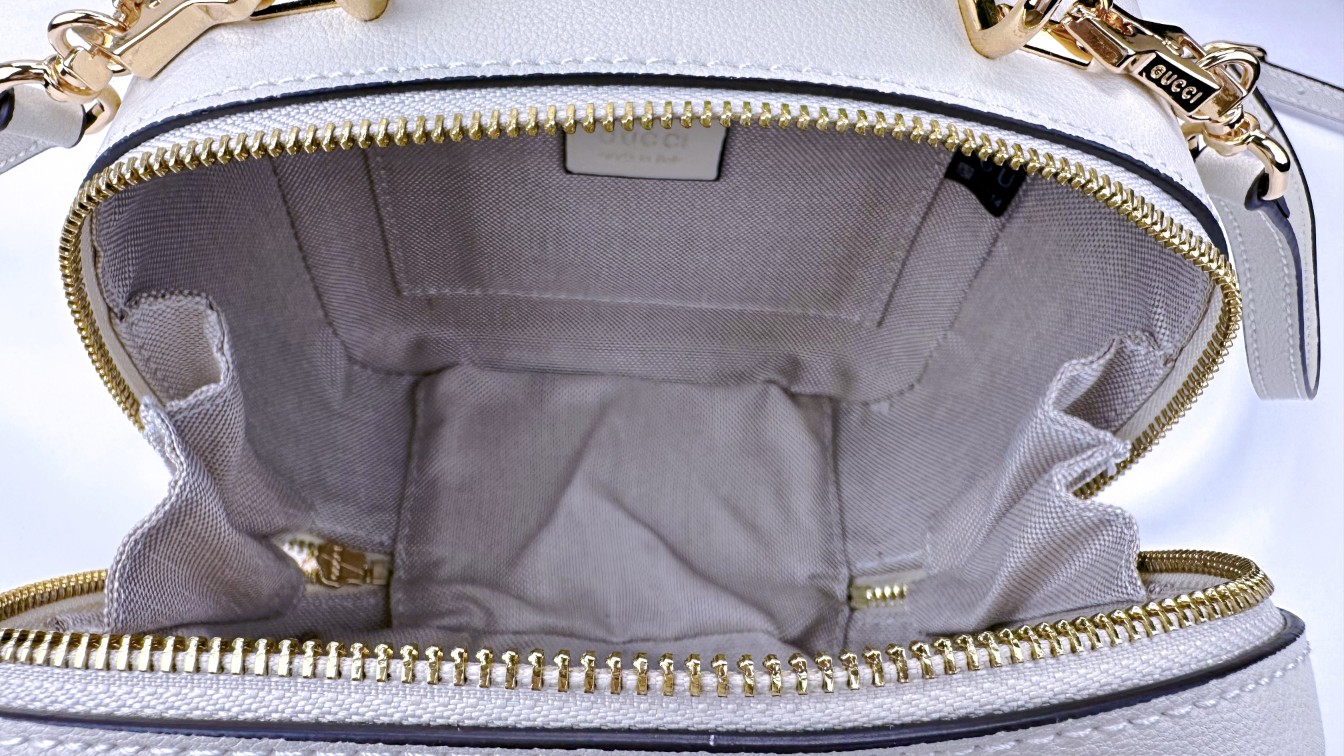 Gucci Blondie 744434 17x15x9cm