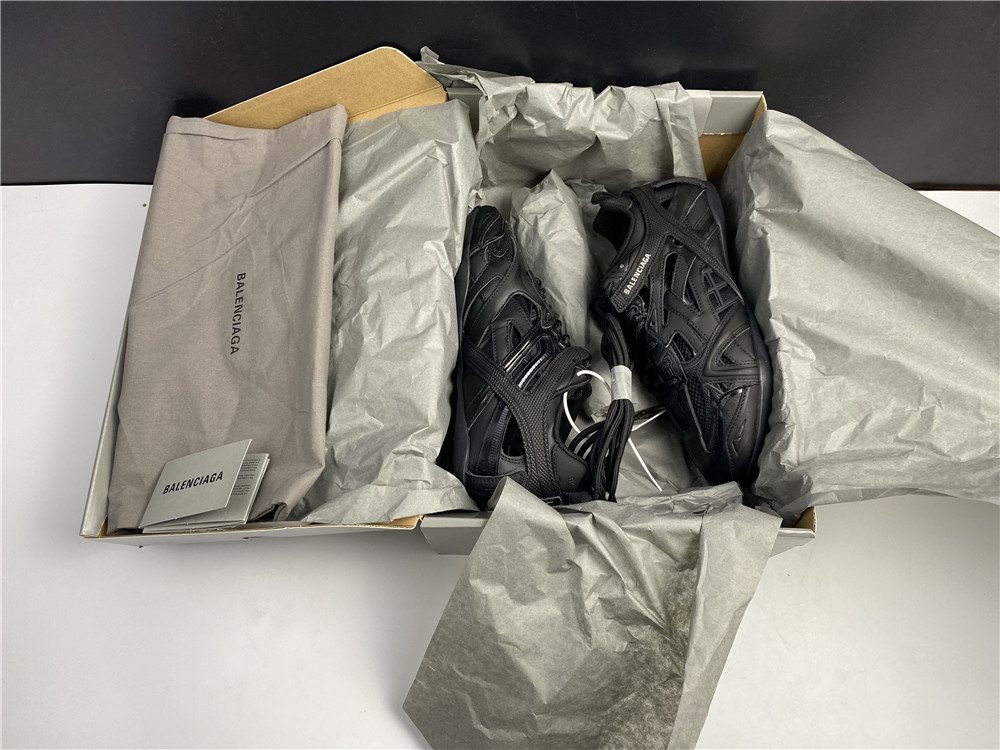(WMNS) Balenciaga Drive Sneaker 'Triple Black' 624344W2FN11000