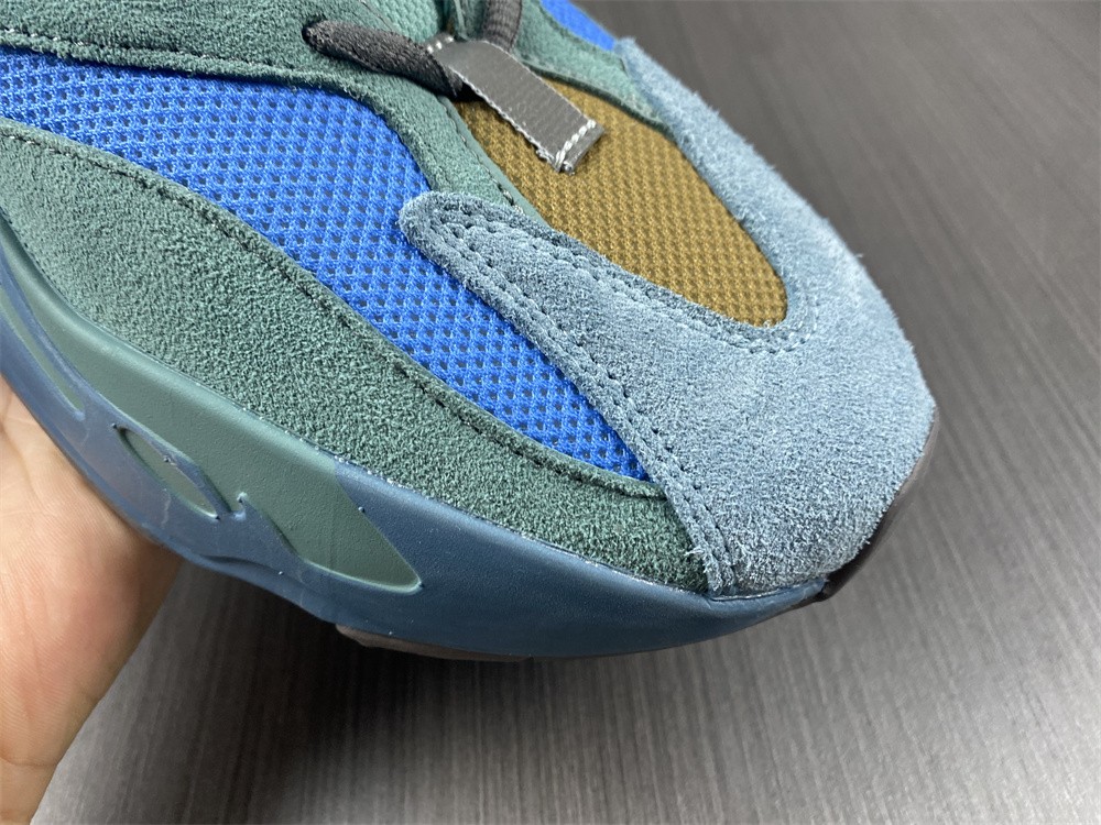 Adidas Yeezy700 Fadazu