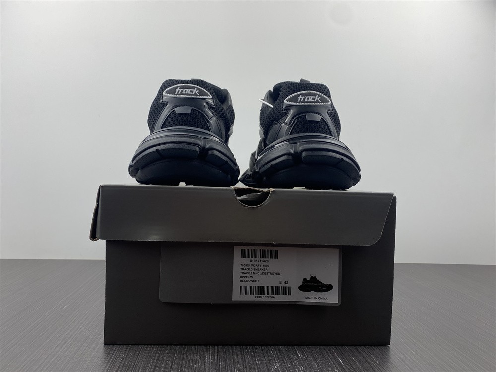 BALENCIAGA Track.3 Sneakers - Black