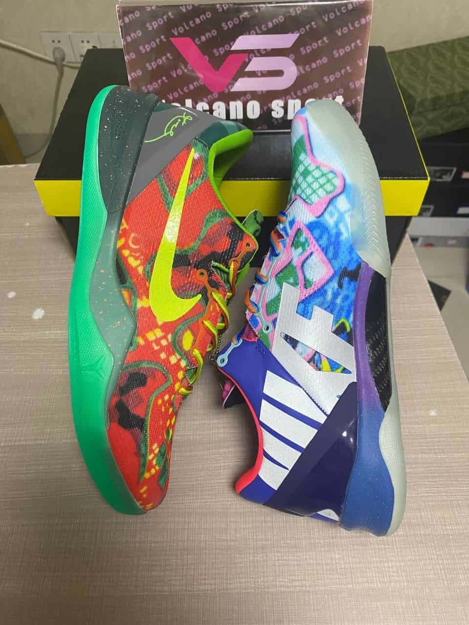 Nike Kobe 8 What the Kobe 635438-800