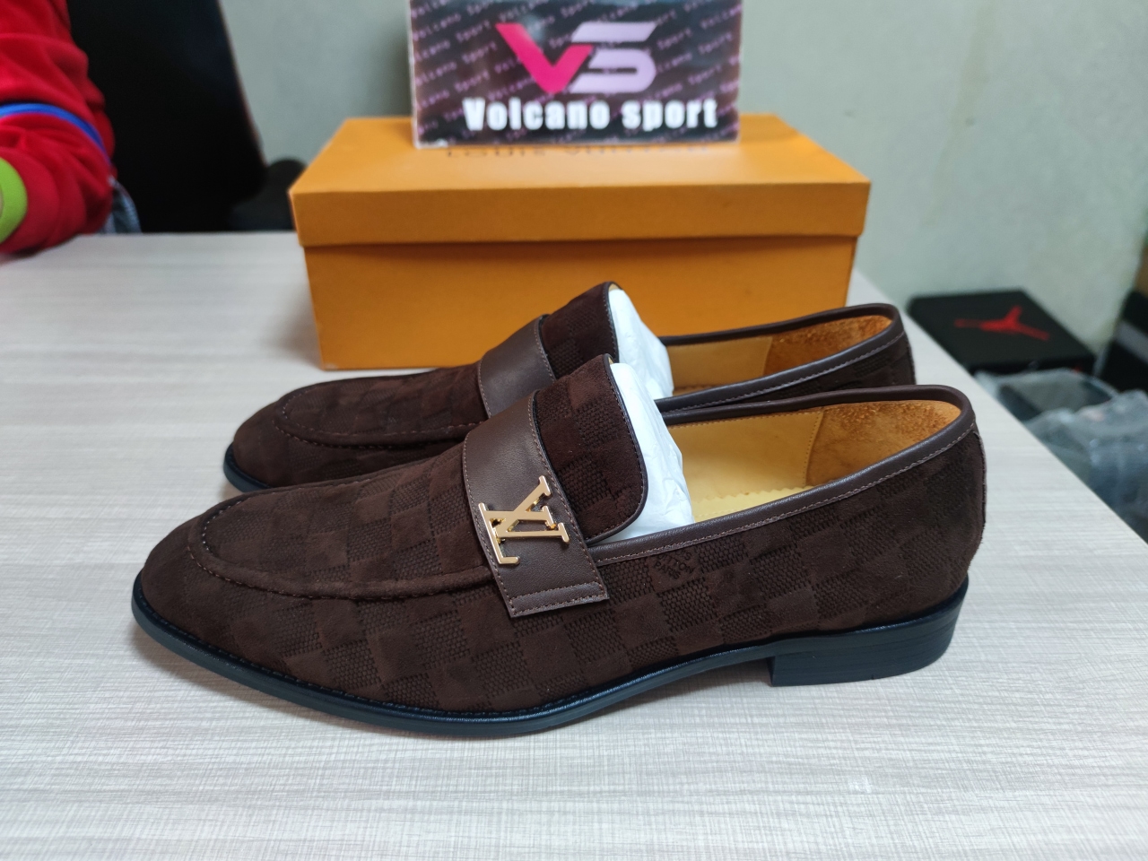 LV Casual leather shoes Brown
