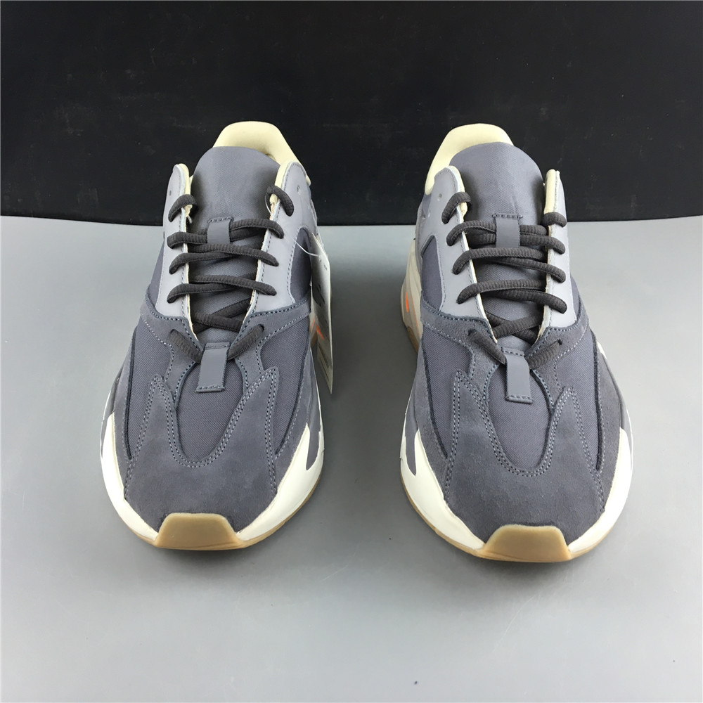 adidas Yeezy Boost 700Magnet