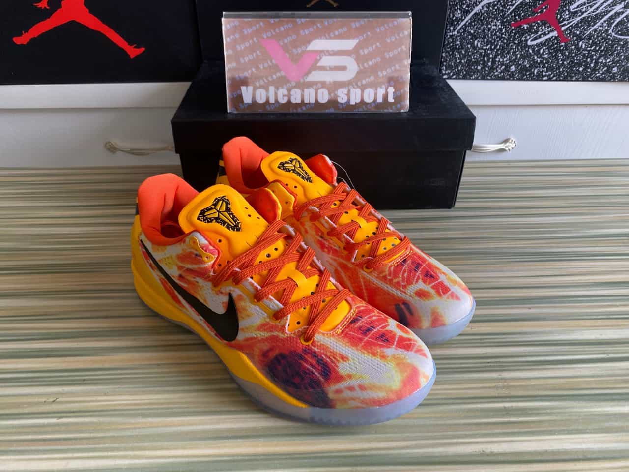 Kobe 8 Shanghai Fireworks 555035-800