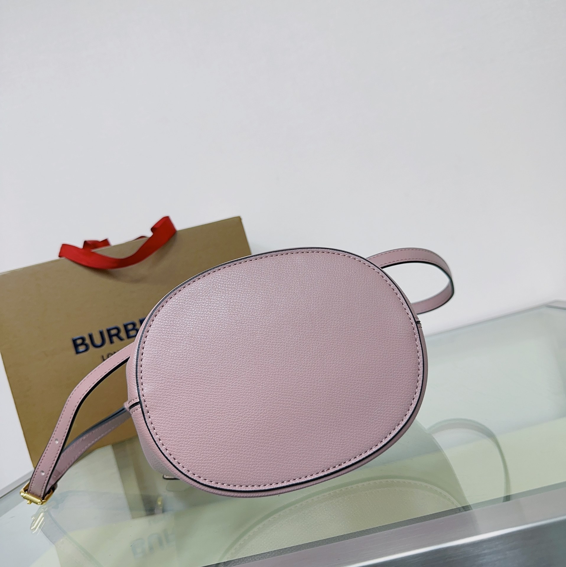 Burberry 158135 (2) 18.5 x 15 x 23.5cm