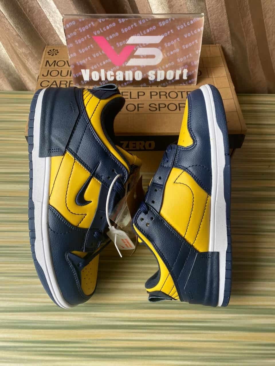 Nike Dunk Low Disrupt 2 Michigan DV4024-400