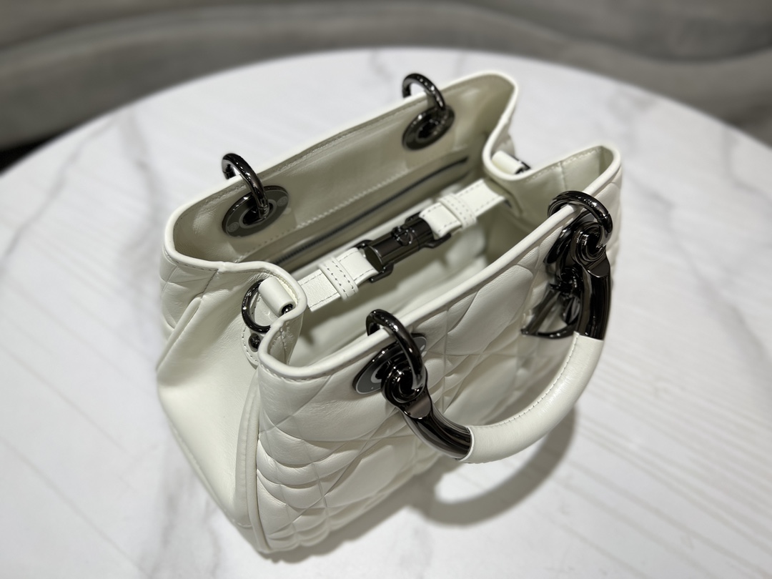 Dior Lady 0062-2# 24*18*10cm