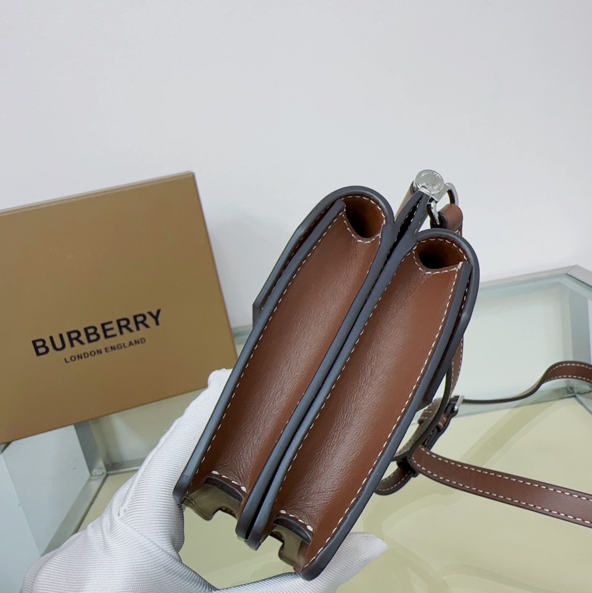 Burberry 611163 19 x 5 x 15cm