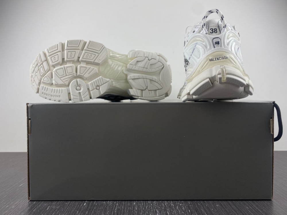 Balenciaga Runner Graffiti