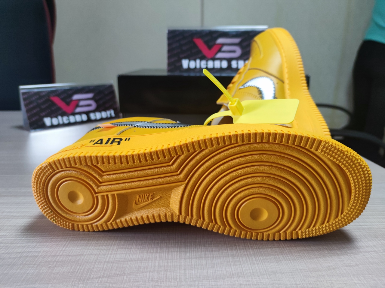Off-White X Air Force 1 LOW X"Lemonads"DD1876-700