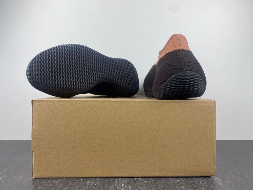 Yeezy Knit RNR Stone Carbon