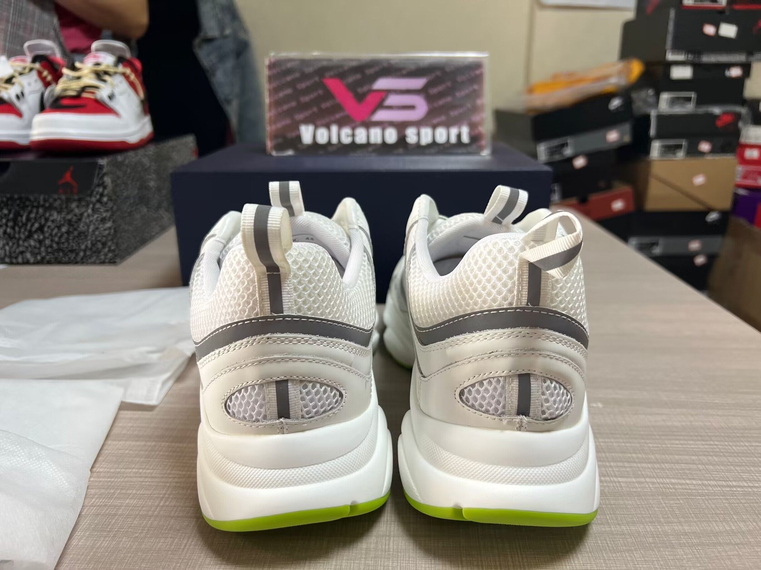 Dior B22 Grape cream white