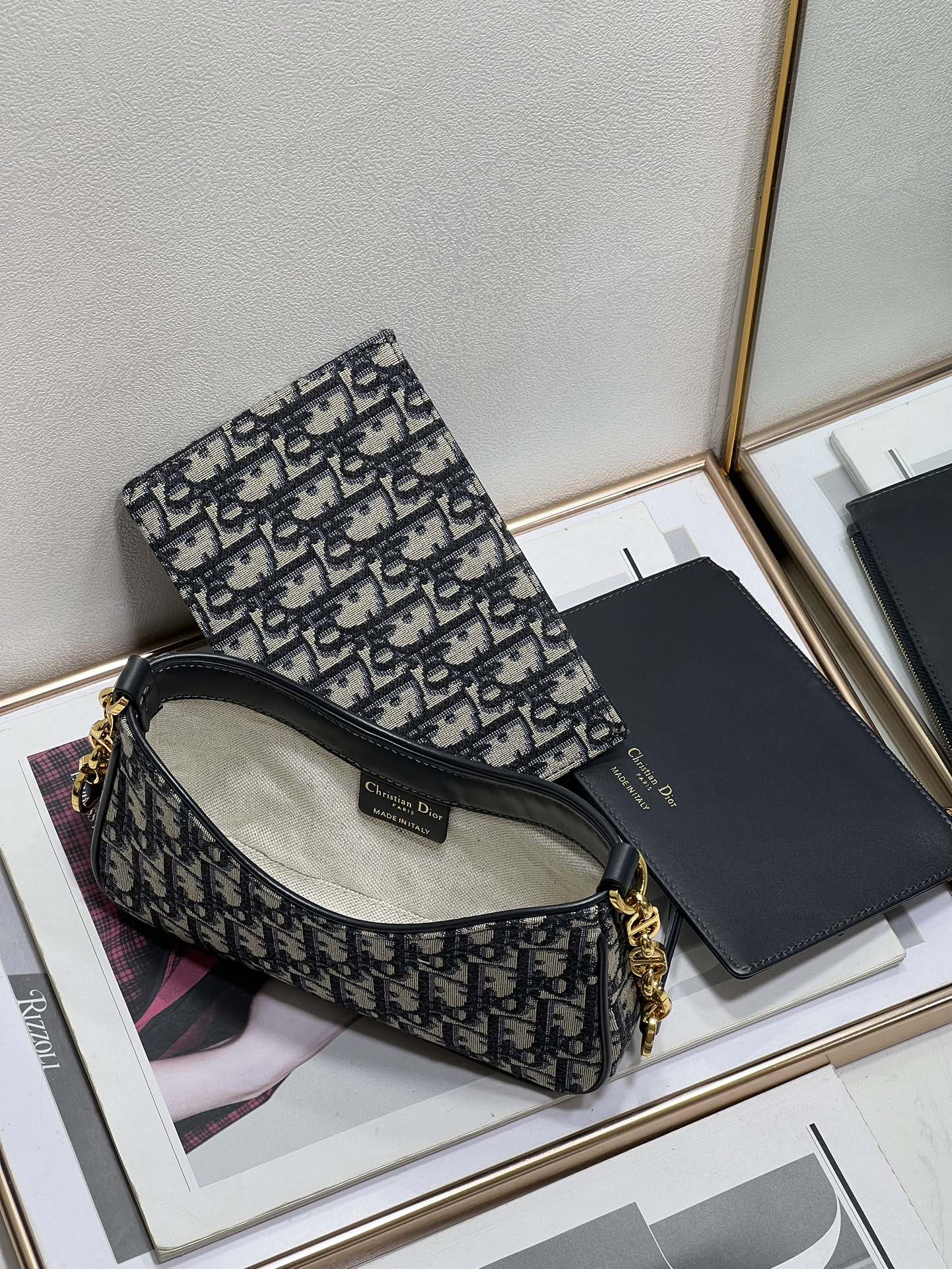 Dior 30 Montaigne Hobo Avenue 9226 21x13x5cm