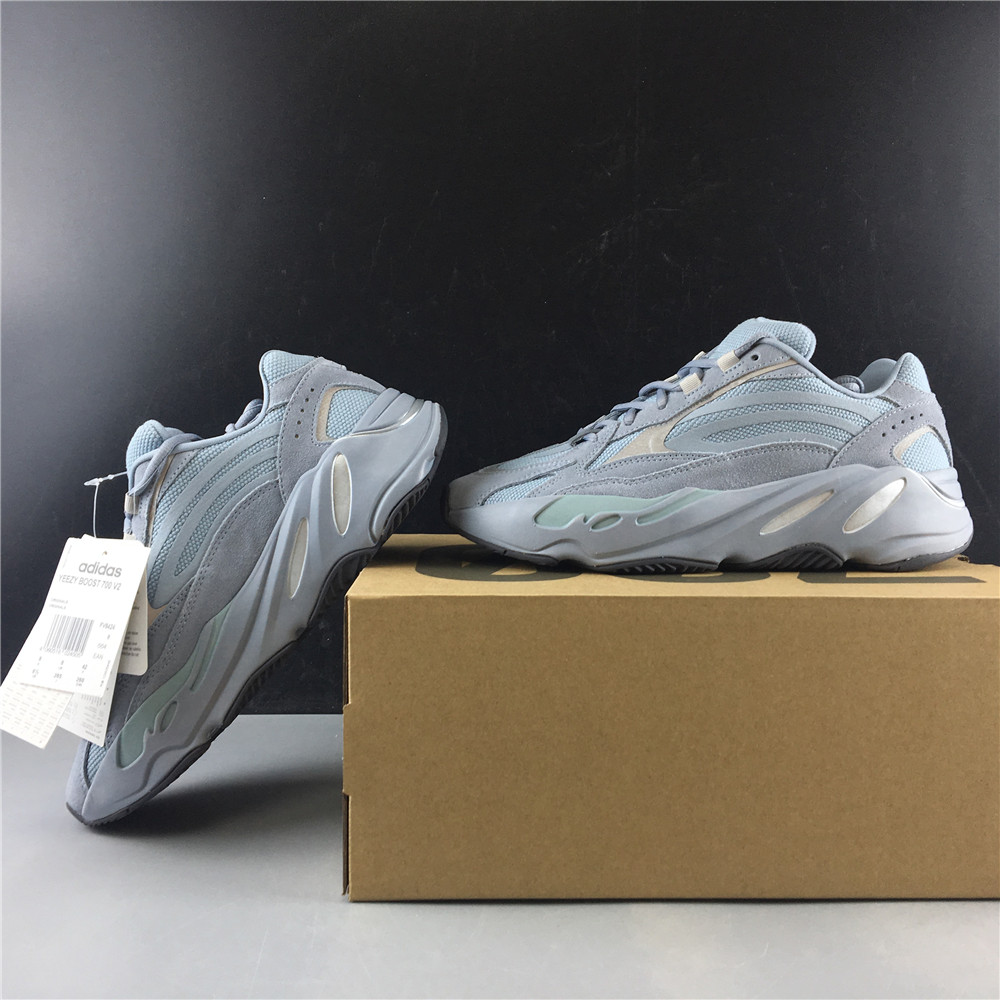 adidas Yeezy Boost 700 V2Hospital Blue
