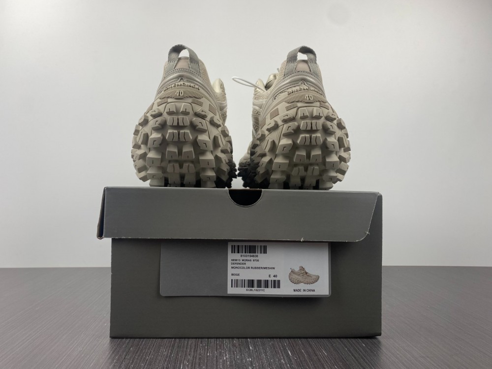 BALENCIAGA Defender Exaggerated-Sole Trainers Beige