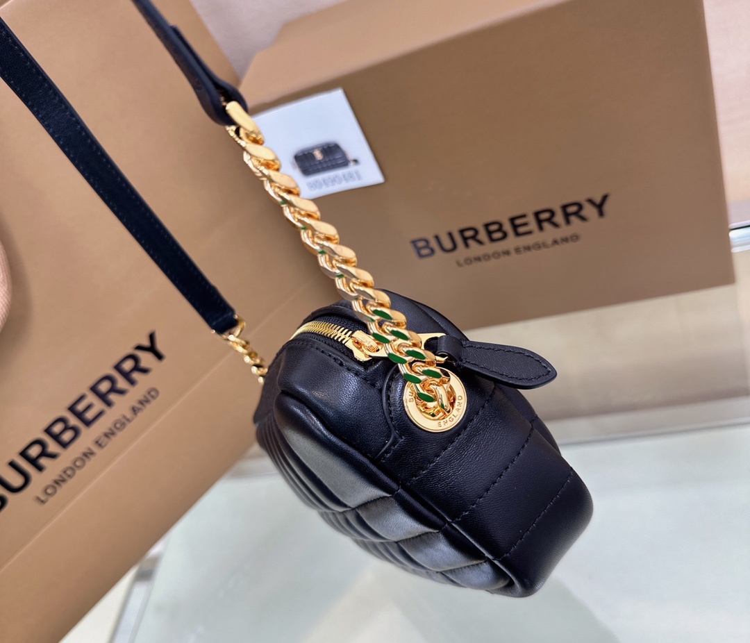 Burberry Lola 048155 (4) 19 x 5.5 x 11cm