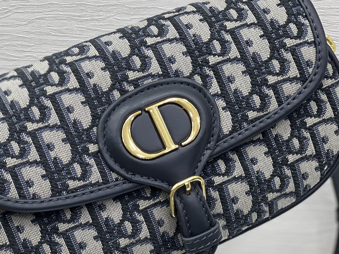 Dior Bobby 9327 (8) 21*5*12cm