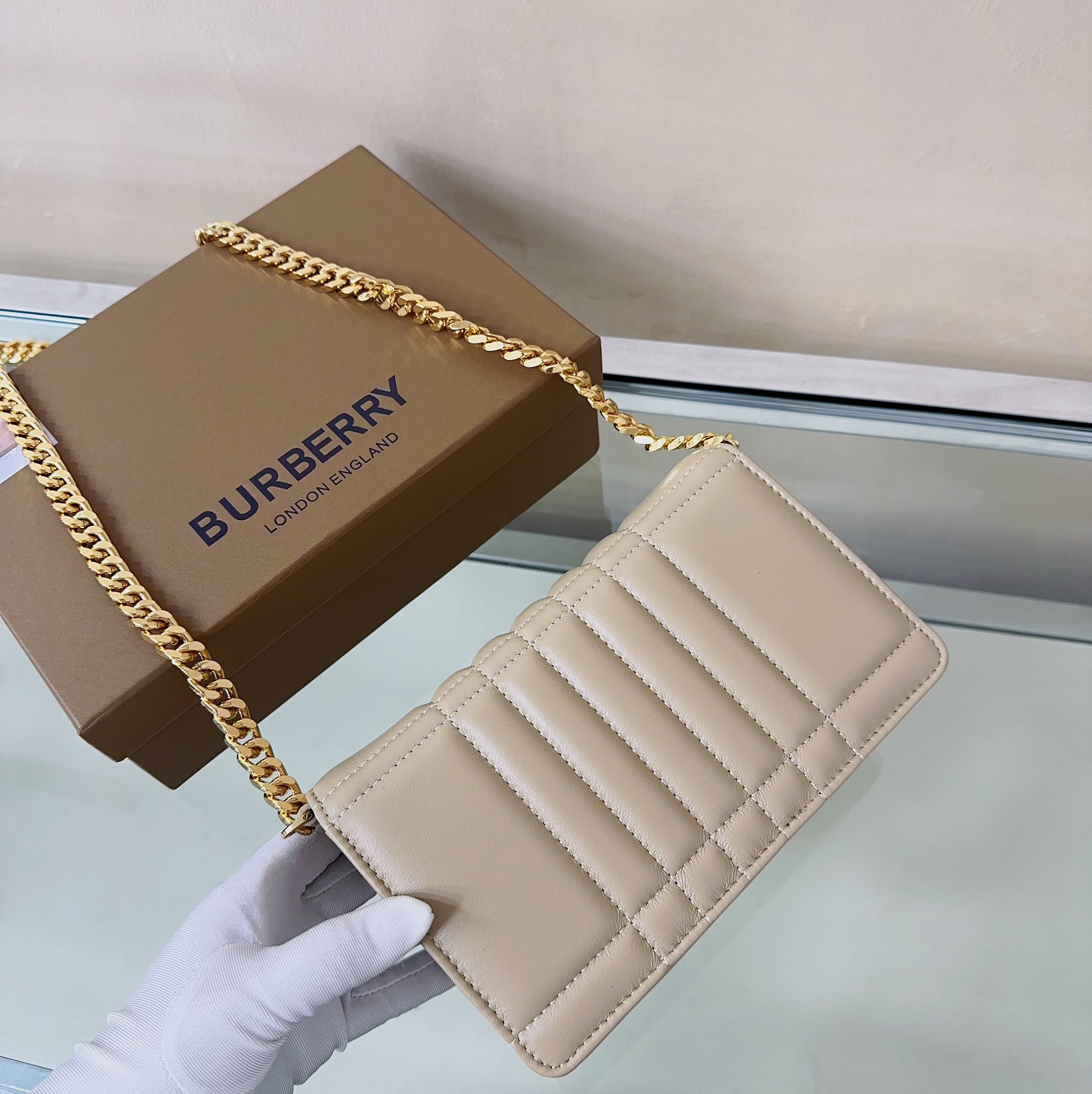 Burberry 144150 20 × 5 x 12cm