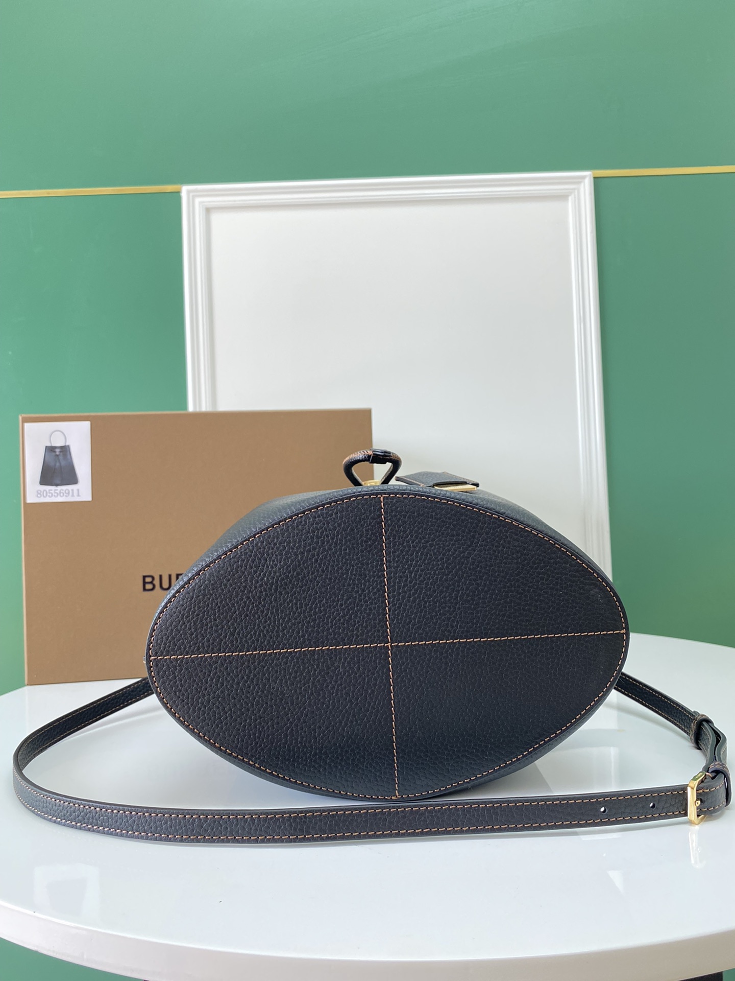 Burberry 691173 16 x 26 x 26cm