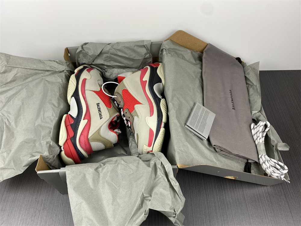 Balenciaga Triple SRed Grey (Women's)