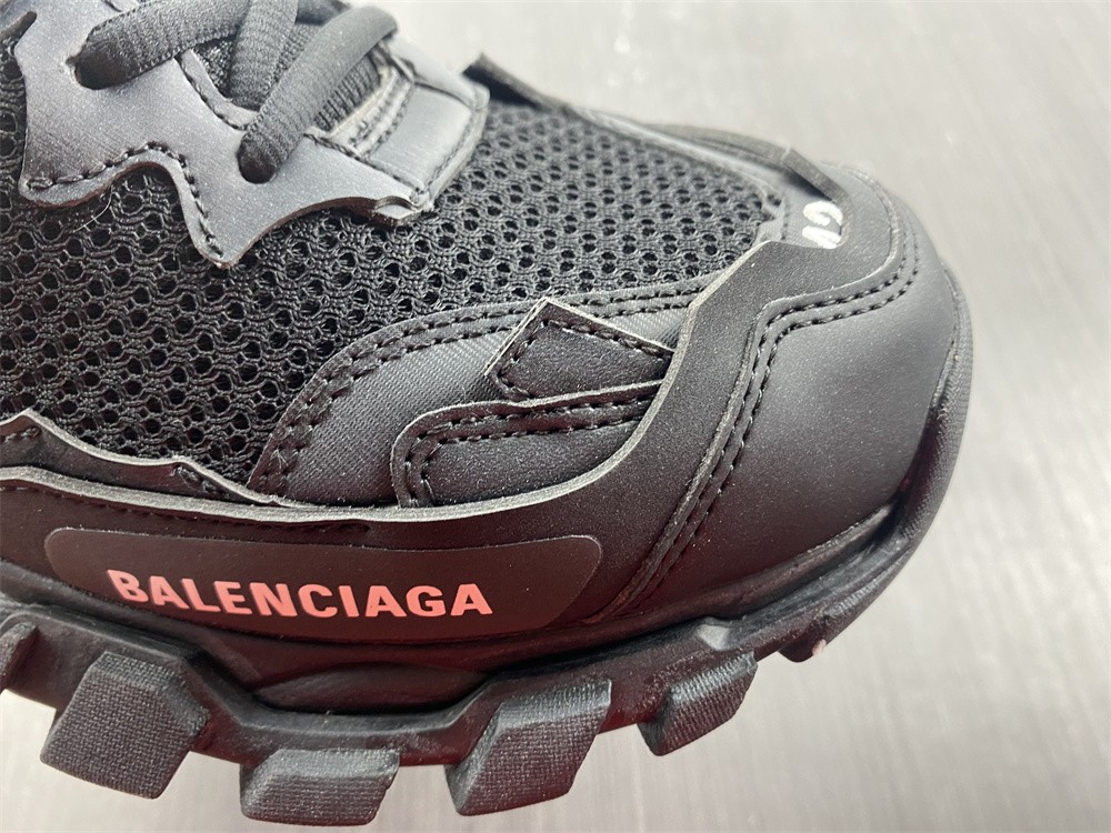 BALENCIAGA Track.3 Sneakers - Black