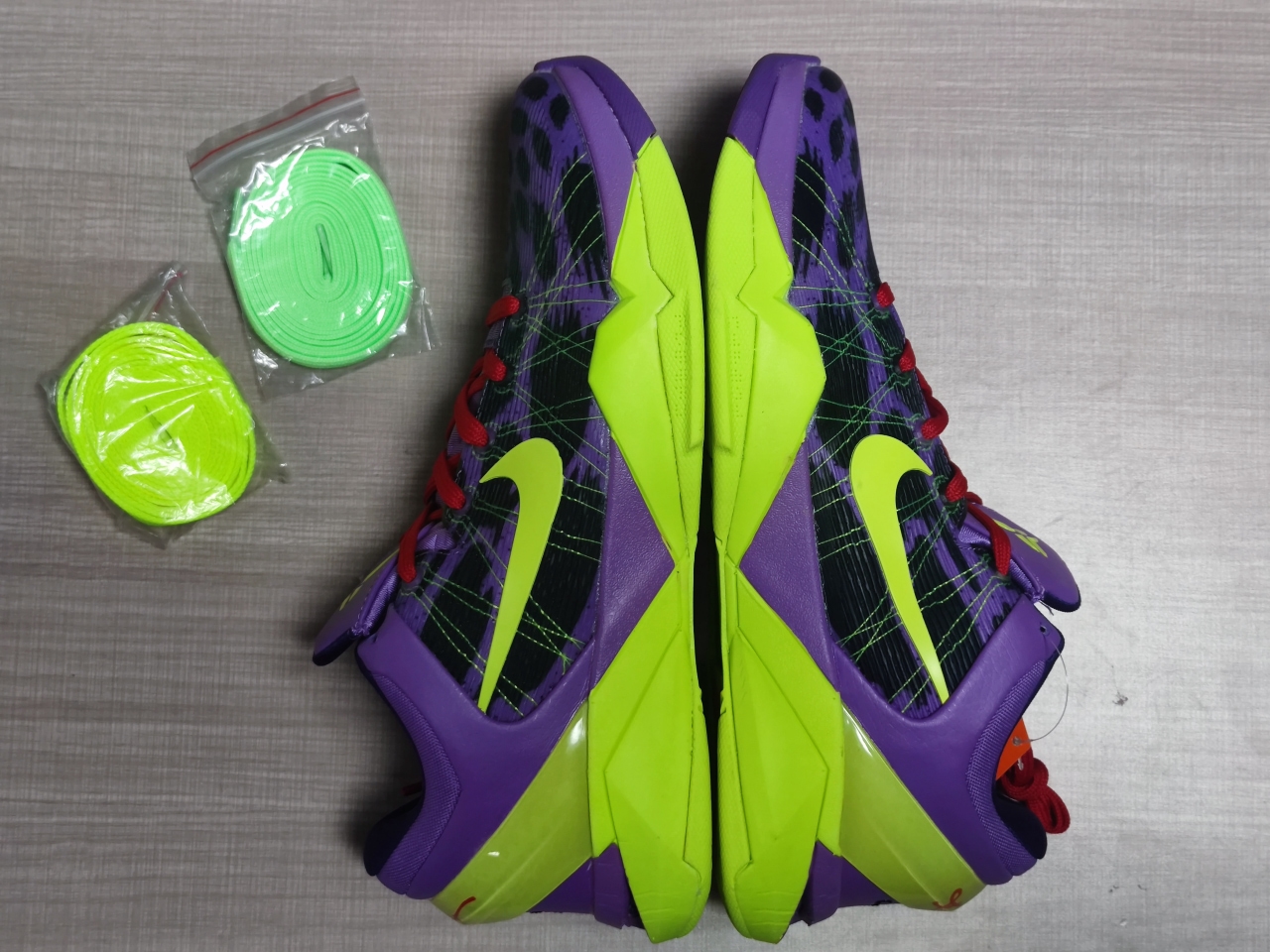 Kobe 7 Christmas (Leopard)