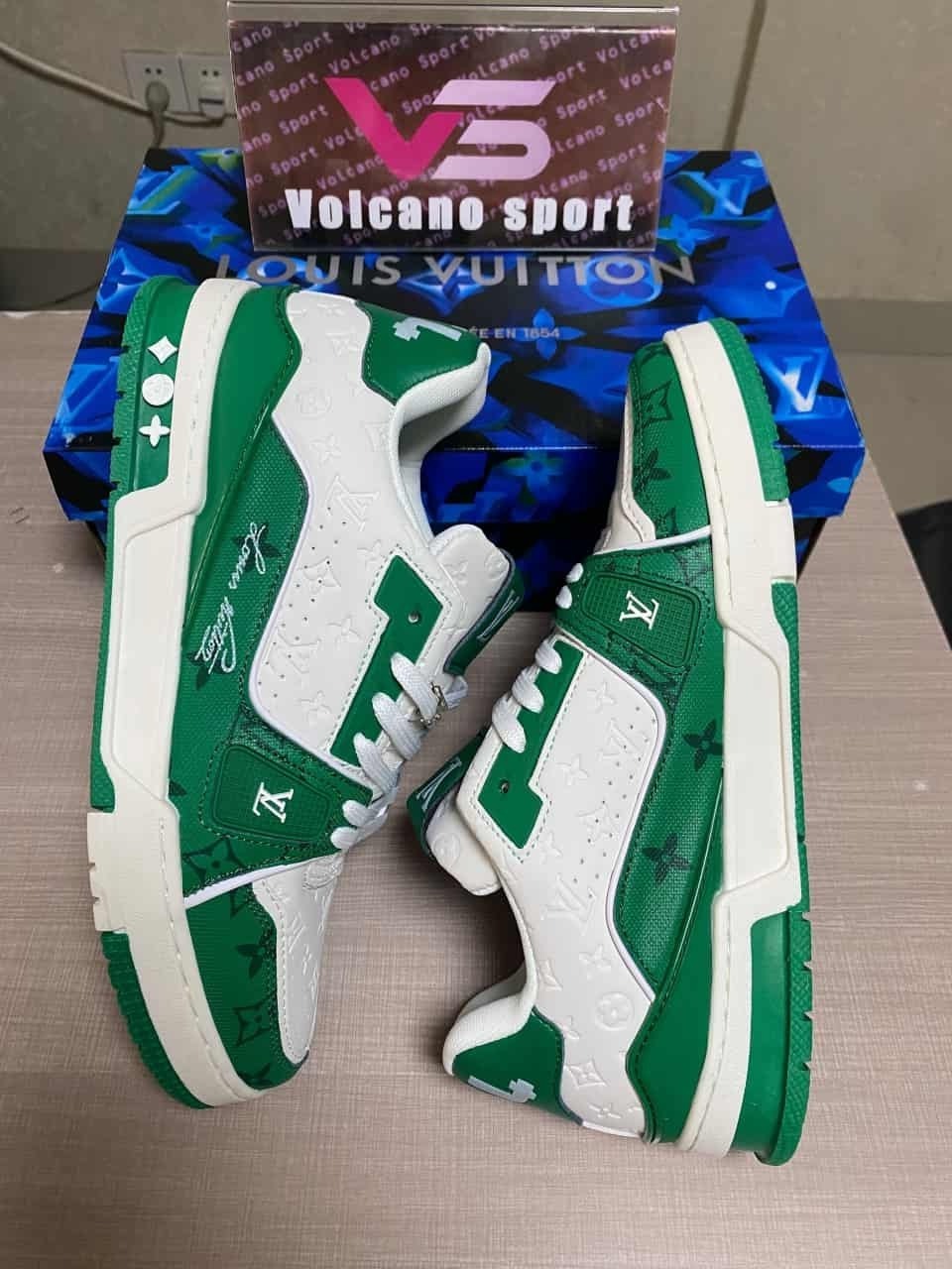 LV Trainer #54 Signature Green White