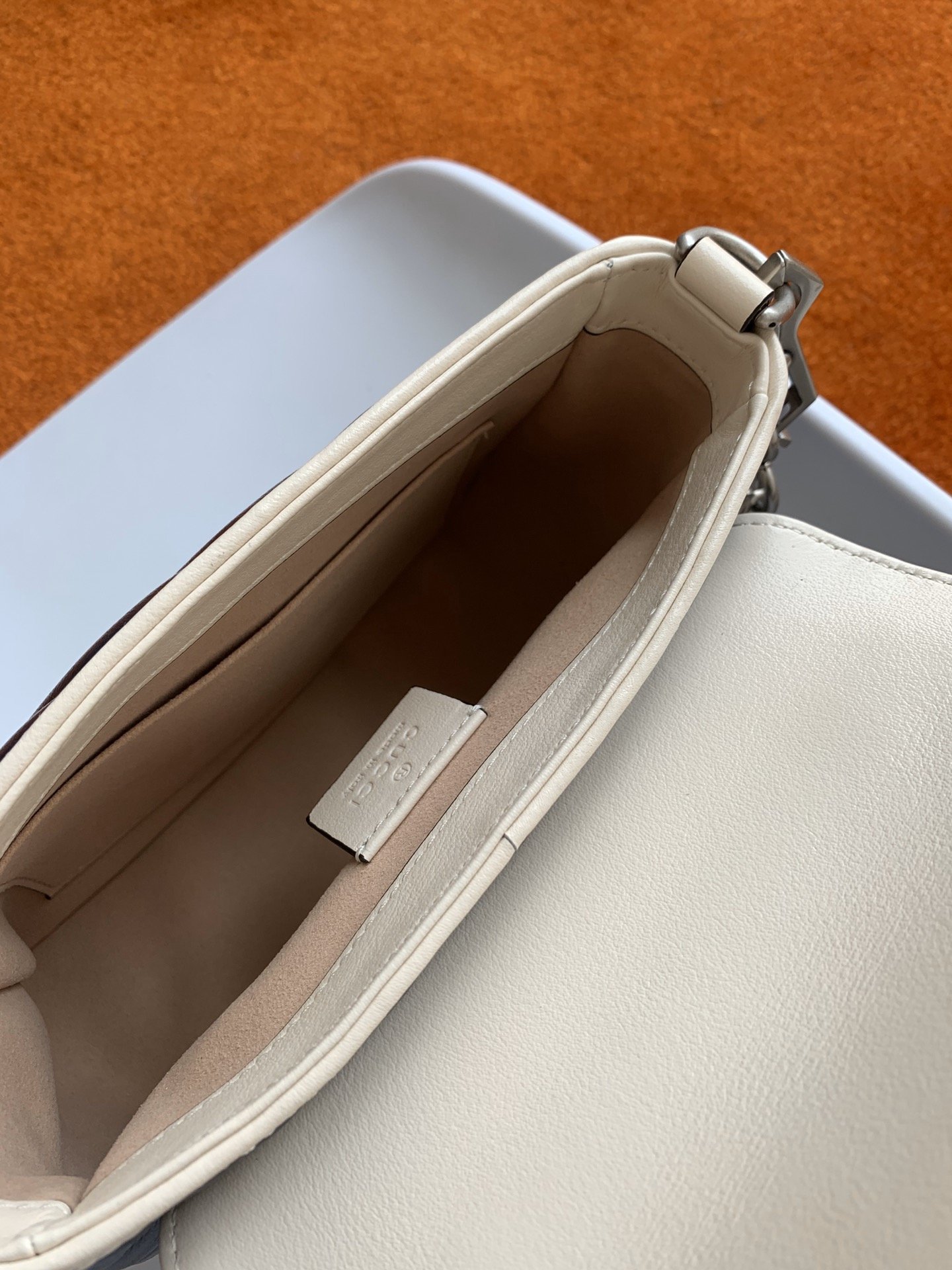 GUCCI Marmont 583571 21/15.5/8cm