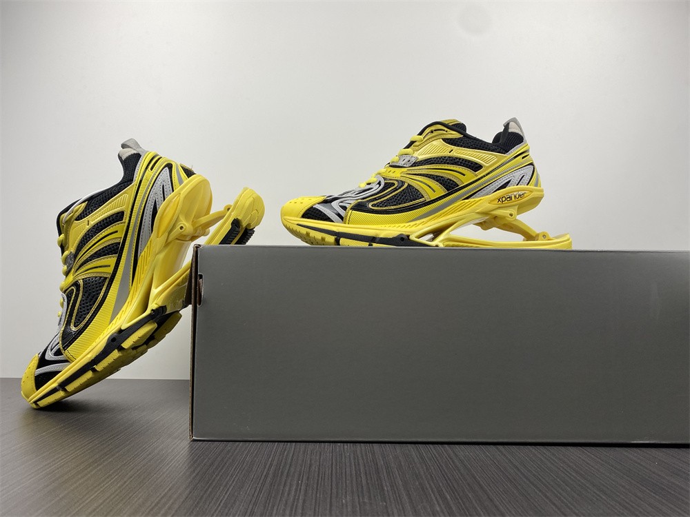 Balenciaga Balenciaga xpander sneakers yellow