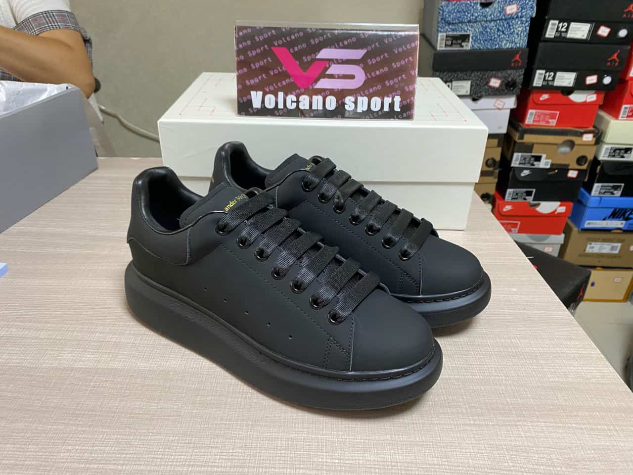 Alexander McQueen Oversized Black