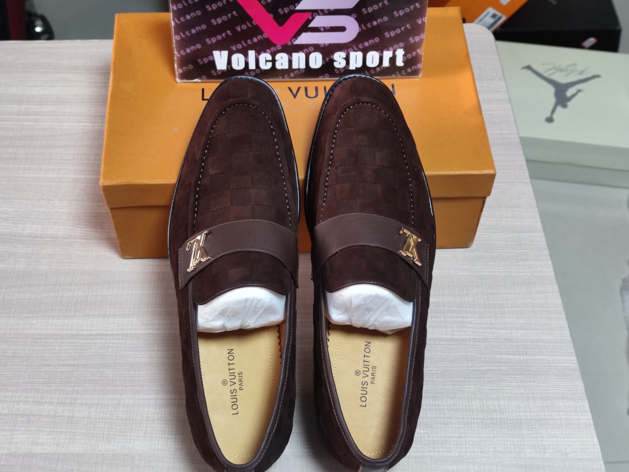 LV Casual leather shoes Brown