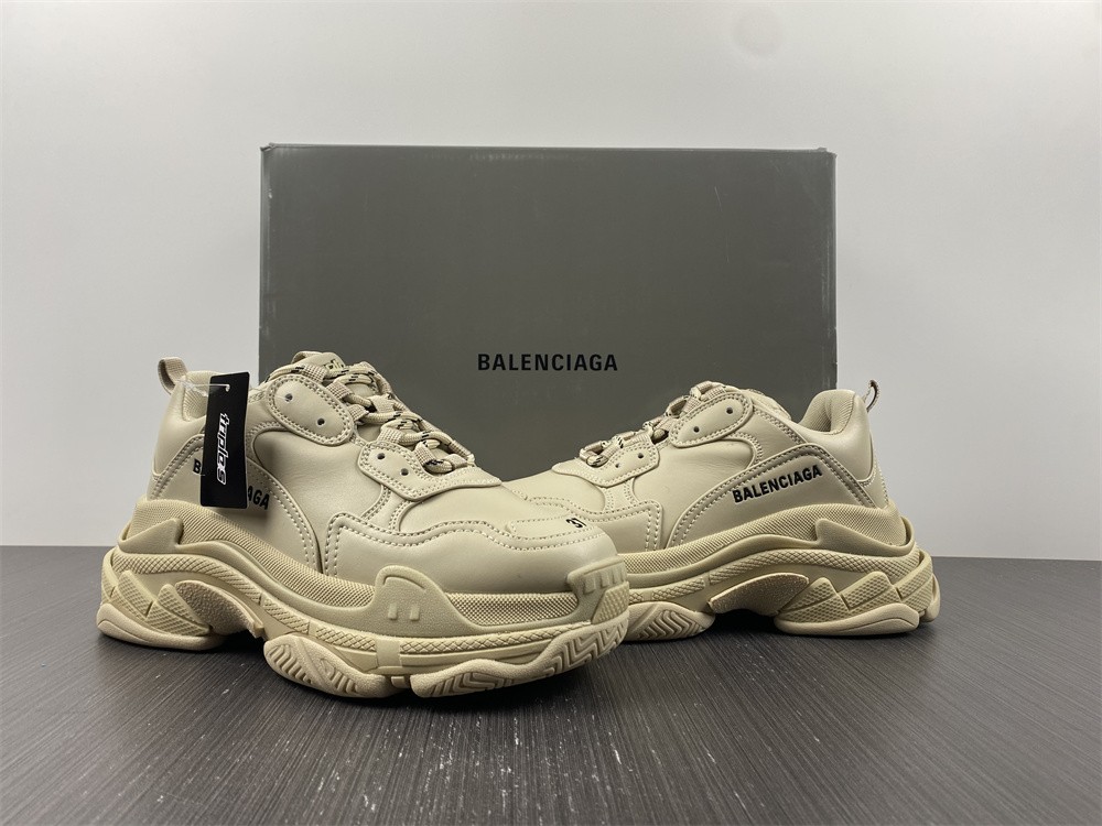 Balenciaga Allover Logo Triple S Creamy Chunky Sneakers/Shoes 524039W2FA19710