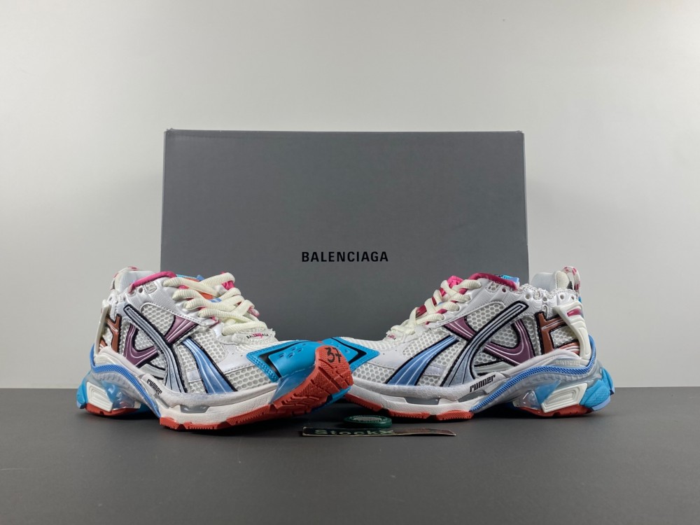Balenciaga 772767-W3RBW-2325