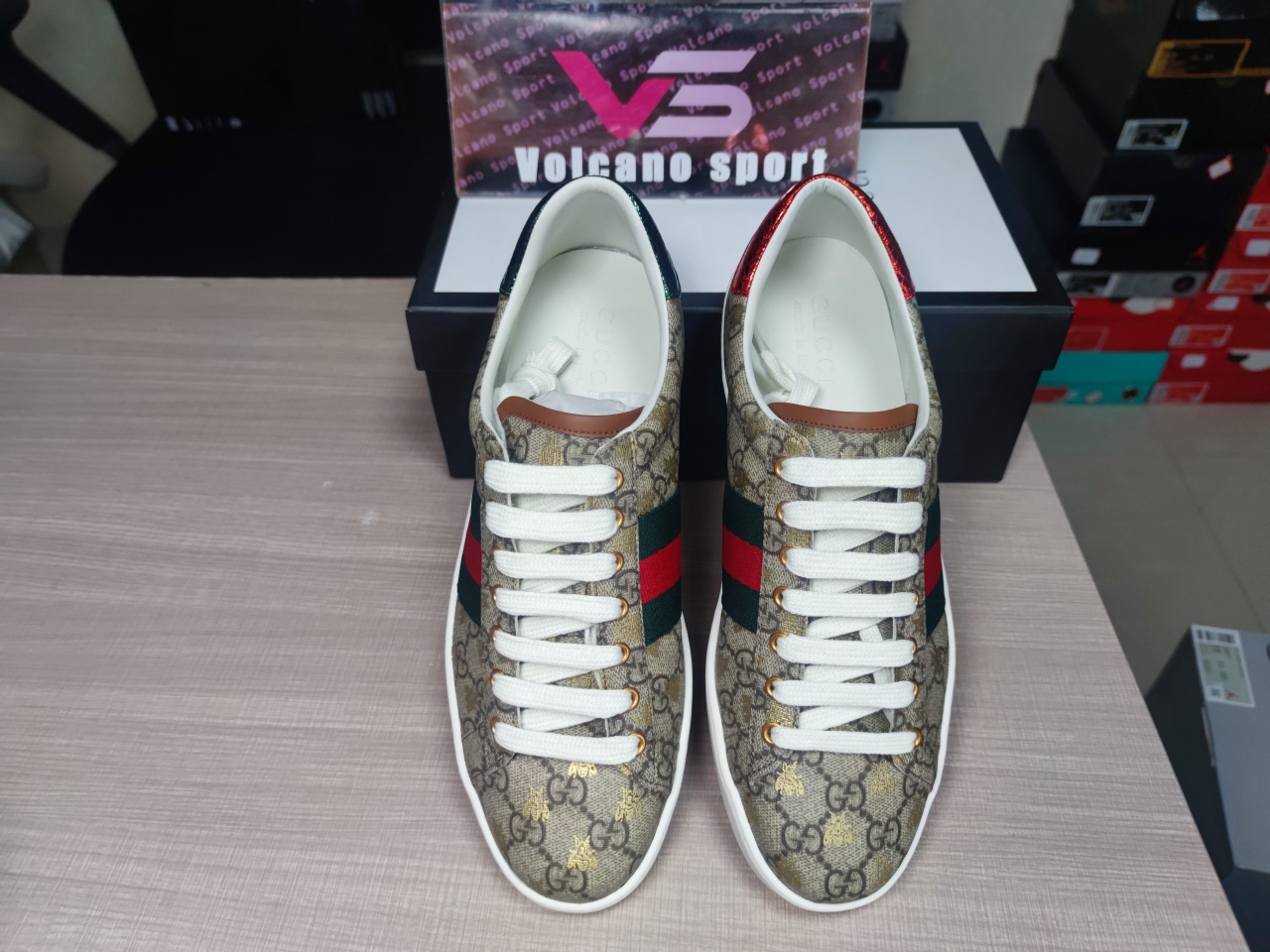 GUCCI Ace GG Supreme Bees 429446