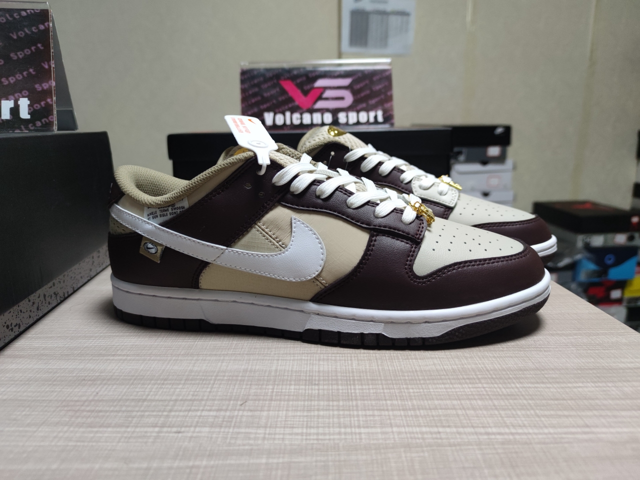 Dunk Low Brown Basalt DX6060 111