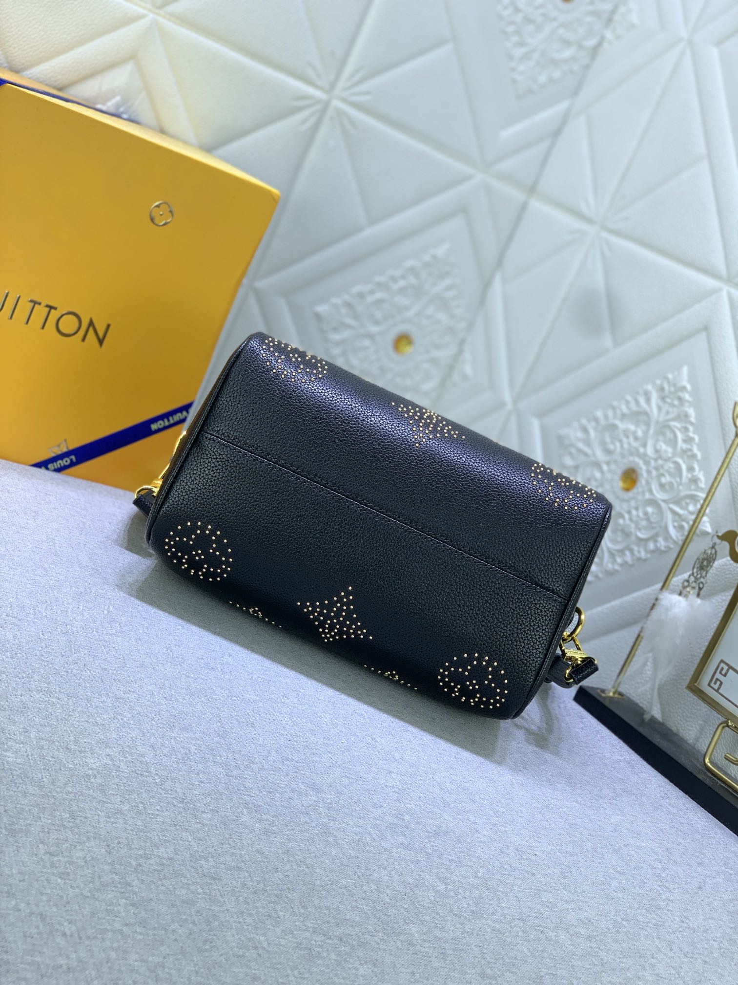 Louis Vuitton Speedy Bandoulière 25 M46736 25 x 19 x 15cm