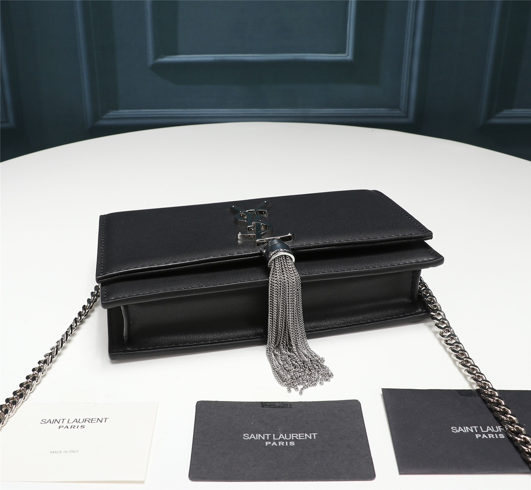 YSL Saint Laurent 26817 (2) 20×17×6cm