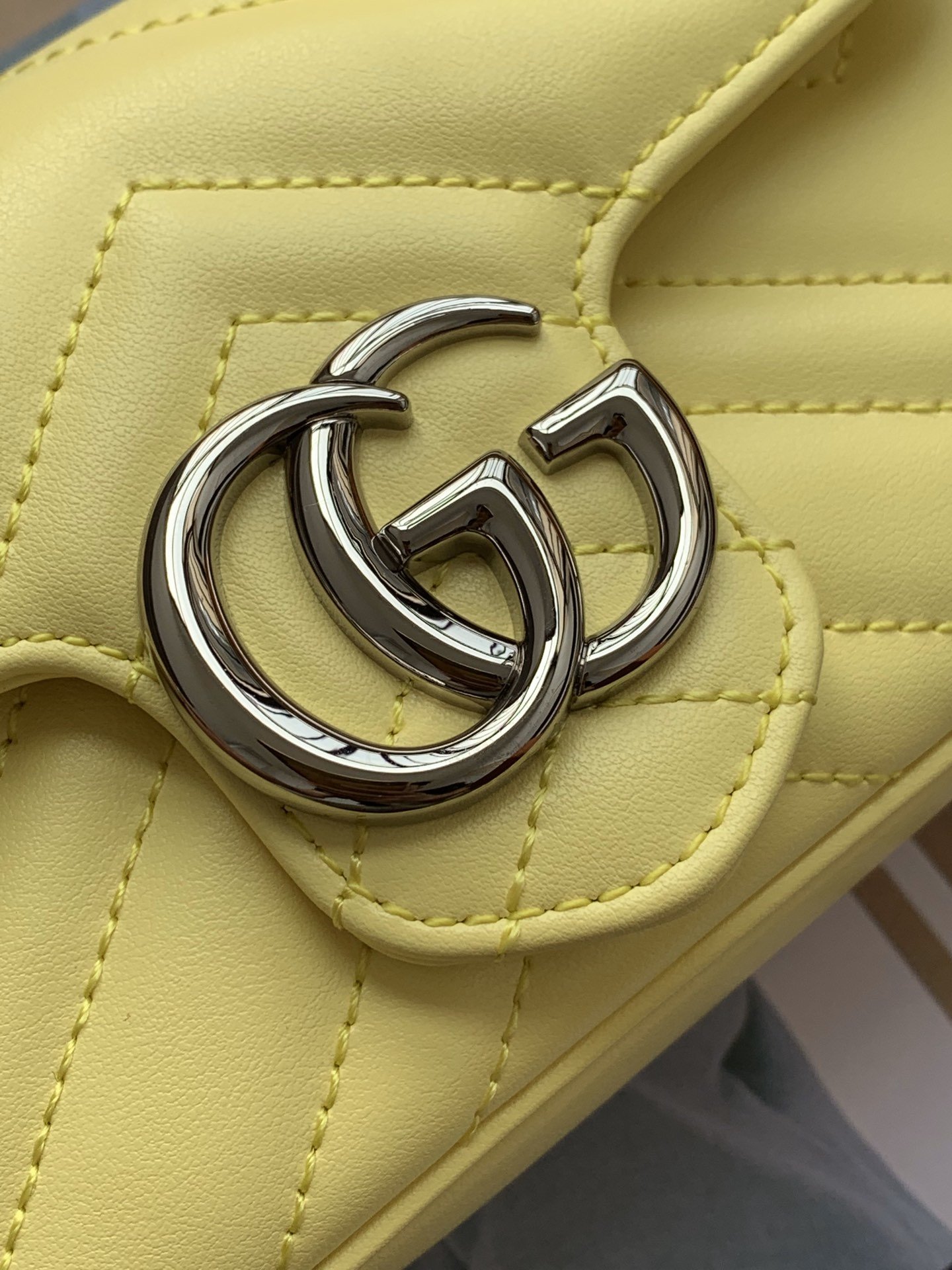 Gucci Marmont 476433 16.5x10.2x5.1cm