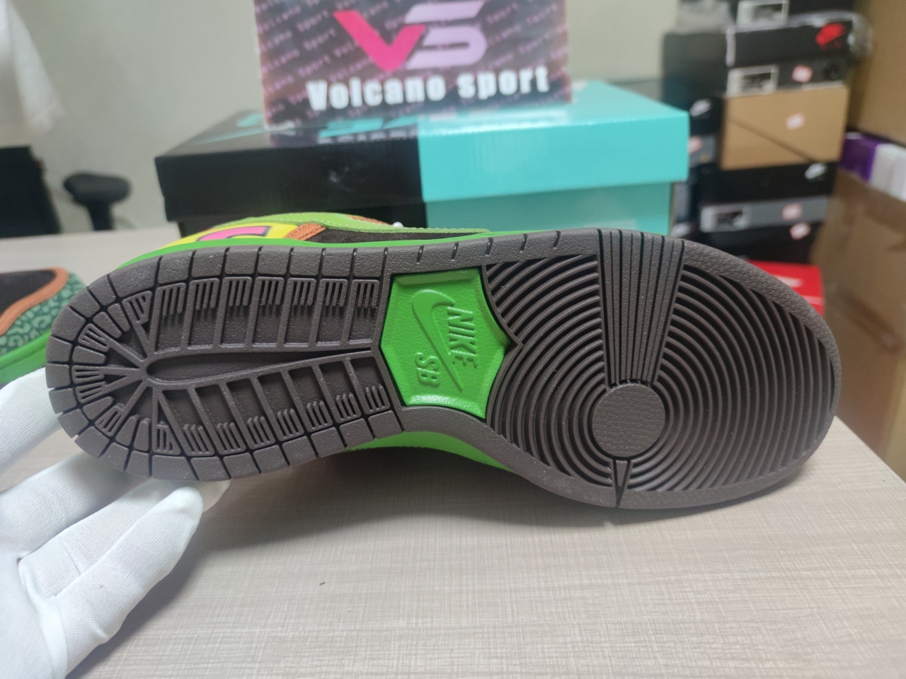 SB Dunk Low De La Soul 789841 332