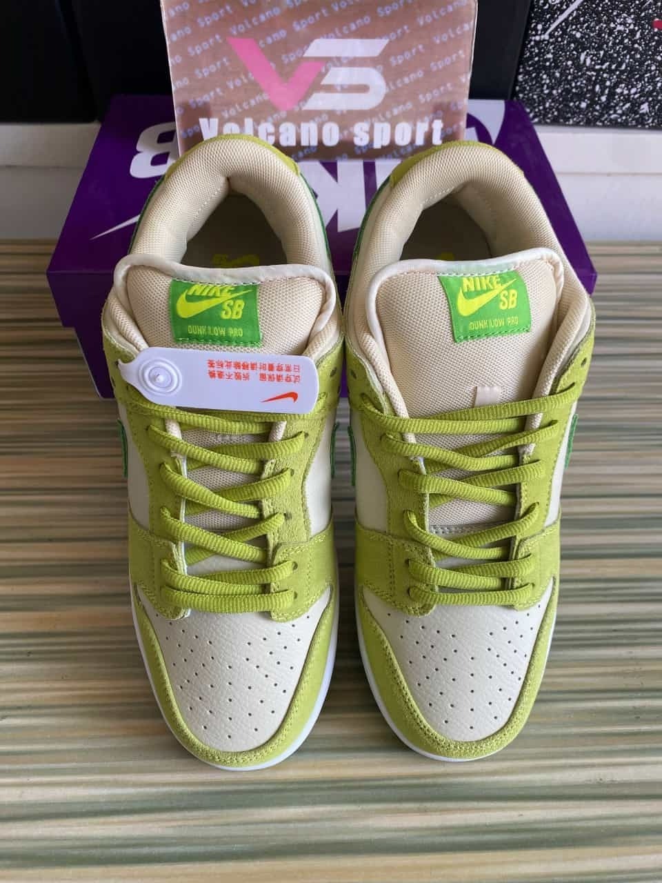 Dunk Low Green Apple DM0807-300